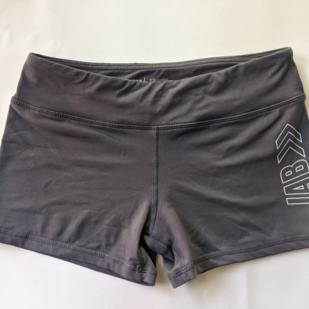 IAB | MFG Grey 3 Inch